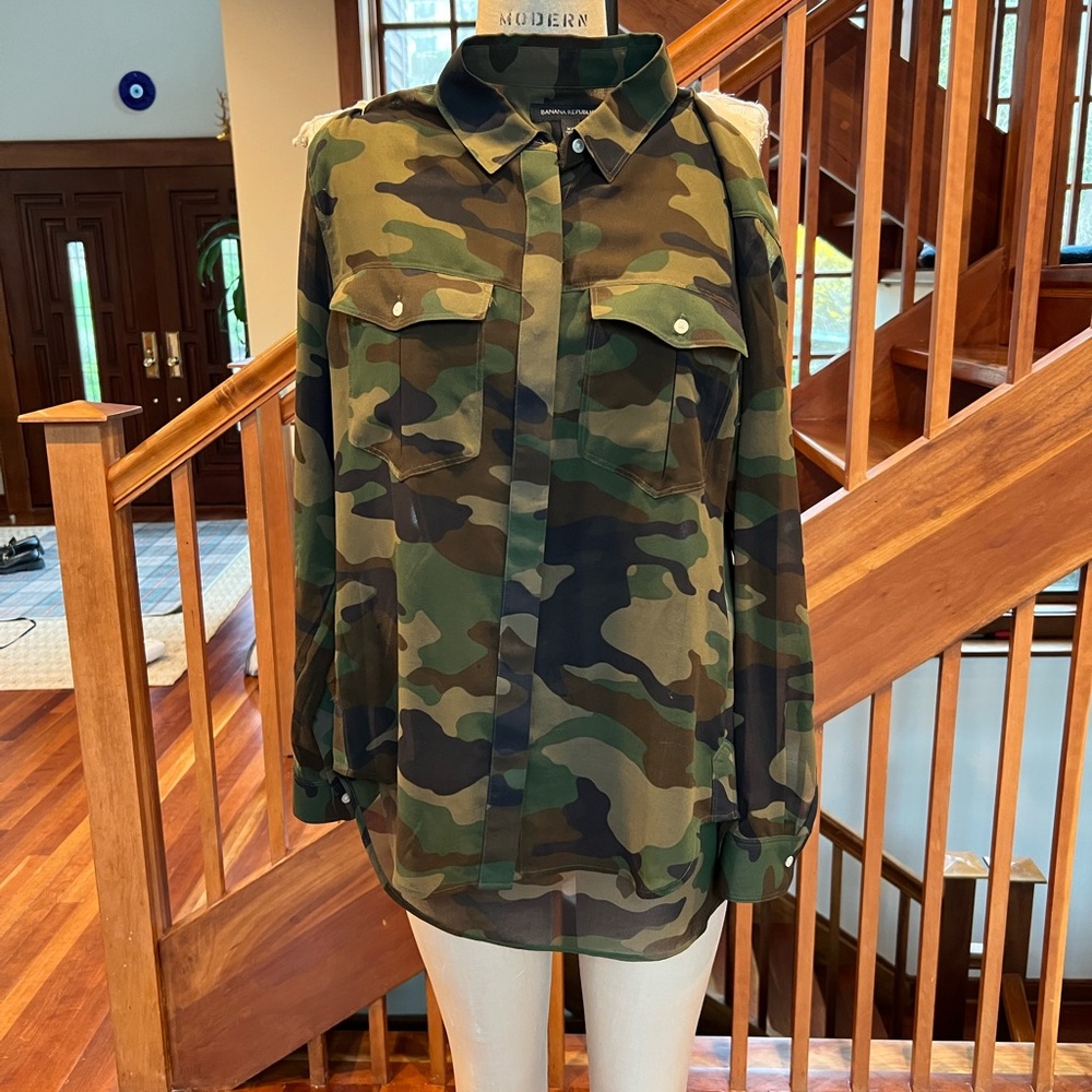 Banana Republic Camouflage Button-Up Shirt